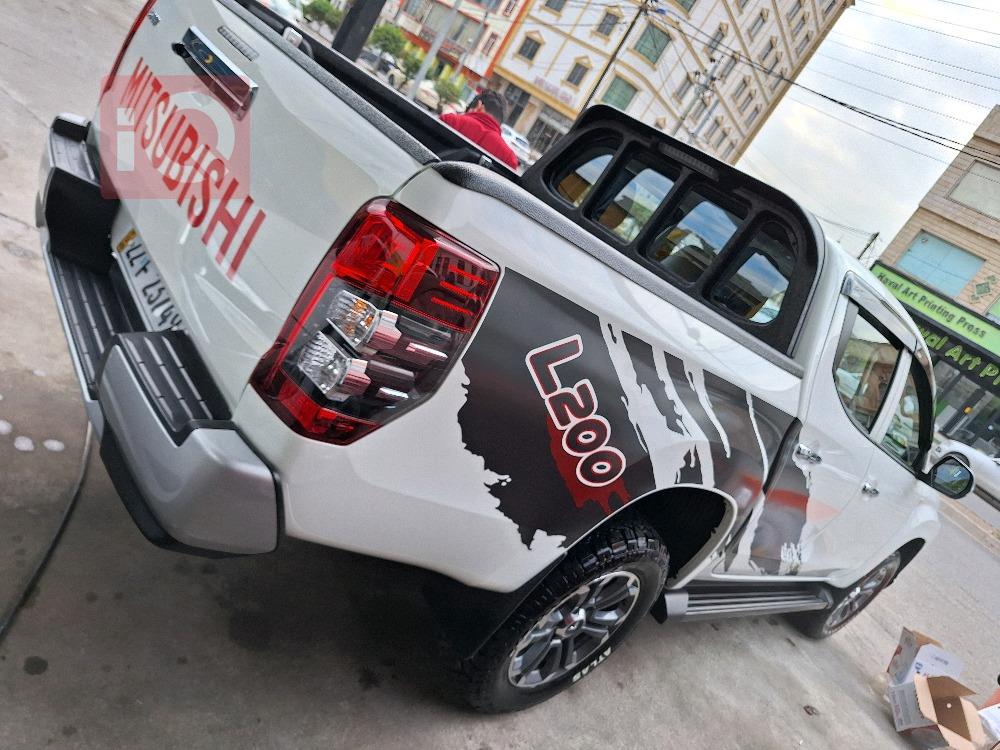 ميتسوبيشي L200